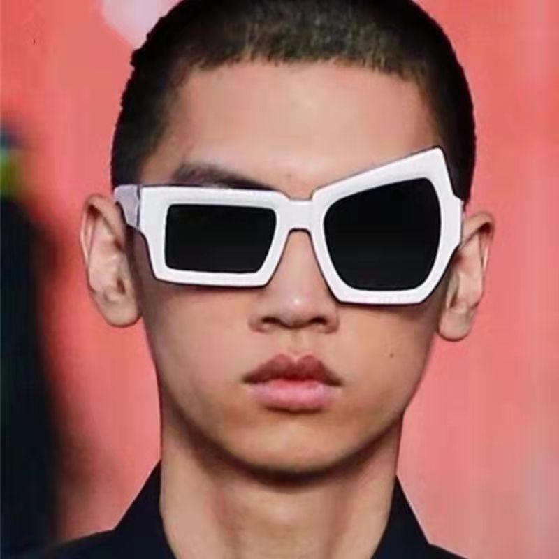 Street Fashion Vintage - New Vintage Man Irregular Sunglasses Women