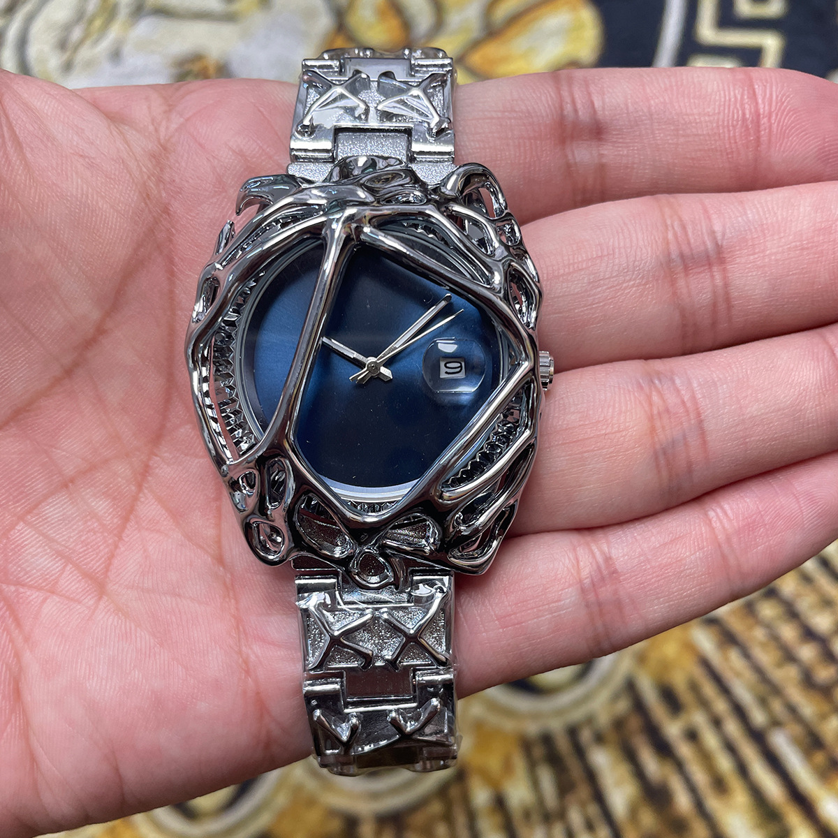 New Stylish Luxury Men's Watch - Street Fashion High End incelemesi ve fiyatı