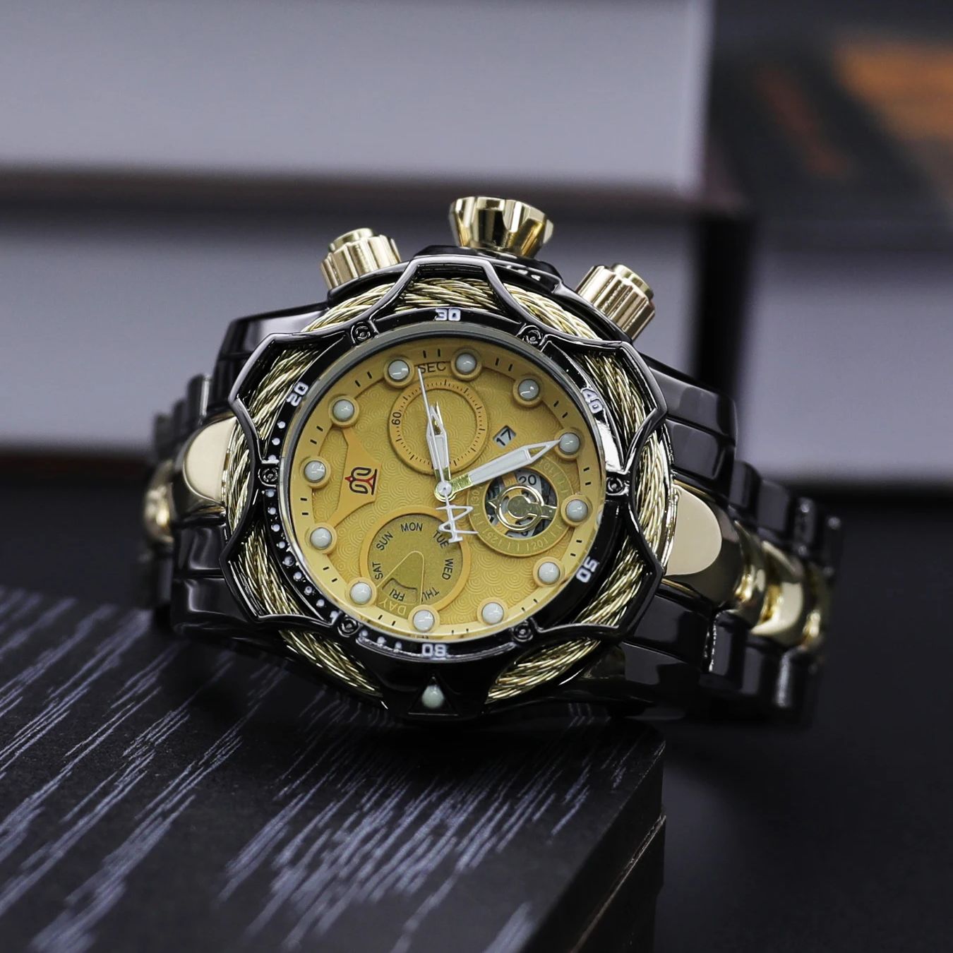 Extra-Large Dial, High-End App - Street Fashion High End incelemesi ve fiyatı